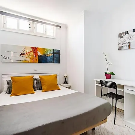 5 Minutes From The Sea Apartment