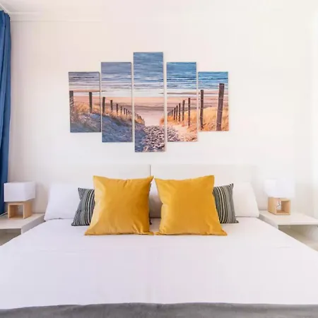 5 Minutes From The Sea *