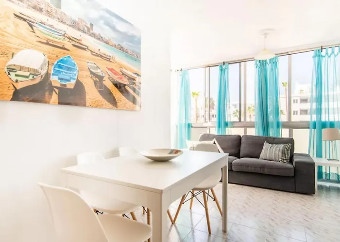 5 Minutes From The Sea